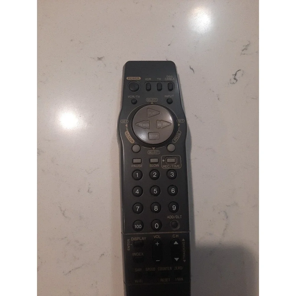 Quasar‎ VSQS1561 Program Director MB Universal VCR/TV/Cable Remote Control